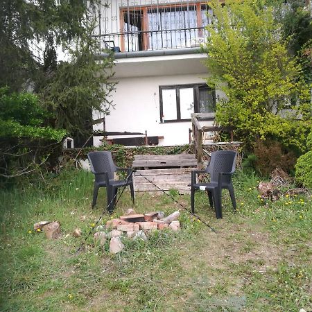 Holiday House Cervena Veza Pöstyén Kültér fotó